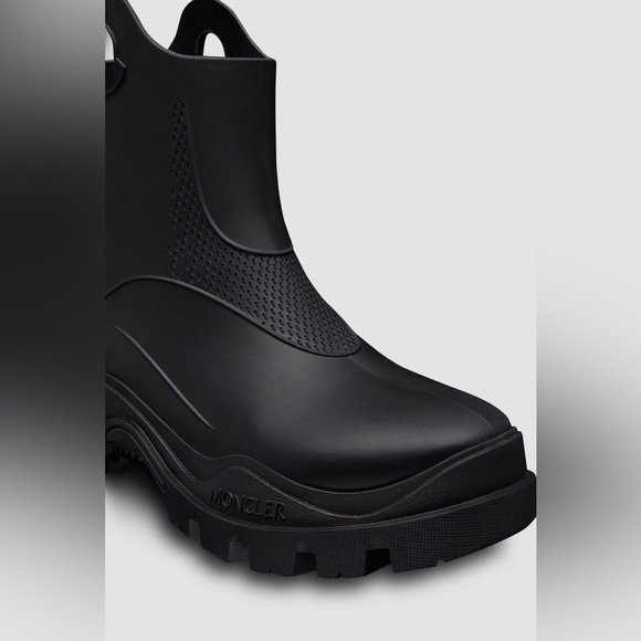 Moncler Misty Rain Boots. Black. Sz. 8. New with Box - Picture 13 of 14